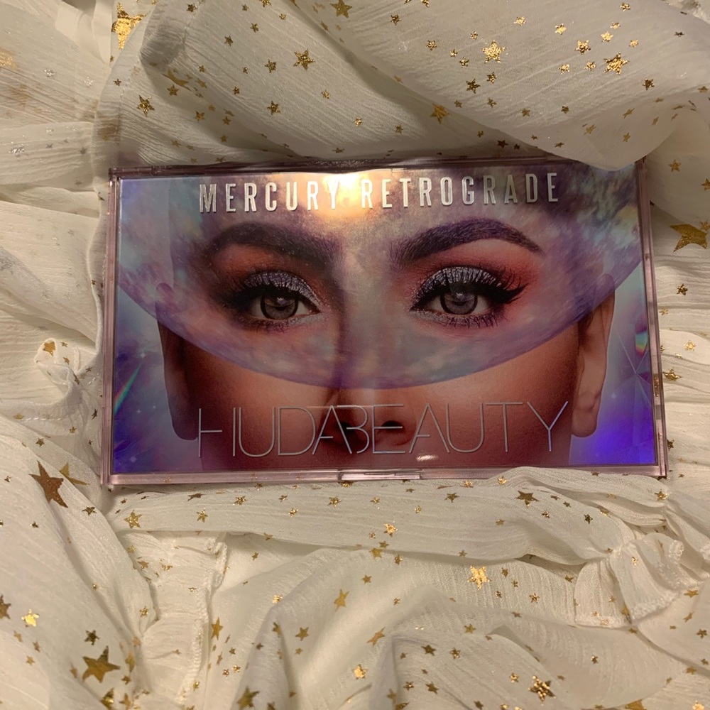 Huda Beauty Mercury Retrograde Eyeshadow Palette
